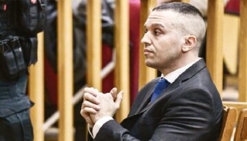 Yunanistan’da aşırı sağ alarmı… Neo-Nazi başkan siyasete dönüyor