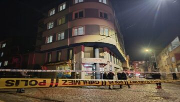 Afyonkarahisar’da 4 katlı bina boşaltıldı. Altındaki fırının duvarları çatladı