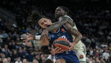 Anadolu Efes, Panathinaikos’u İstanbul’dan eli boş gönderdi