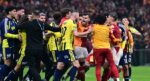 Bir sefer daha tüm dünyaya rezil olduk! Derbide yırtıcı batı sahneleri
