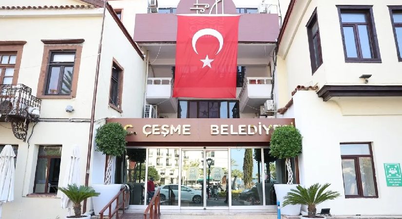 Çeşme Belediyesi’ne yolsuzluk operasyonu. Lider yardımcısı ve imar müdürü gözaltında