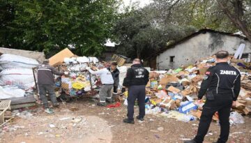 Çöp konut operasyonu: 8 kamyon atık çıkarıldı