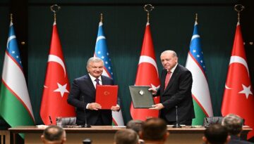Cumhurbaşkanı Erdoğan, Özbekistan Cumhurbaşkanı Mirziyoyev ile görüştü. 5 muahede imzalandı