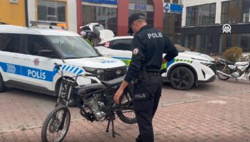Ehliyetsiz, plakasız, 16 yaşındaki motosiklet şoförüne 351 bin lira ceza