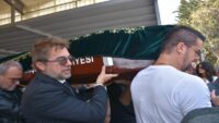 Engin Altan Düzyatan’ın babası son seyahatine uğurladı