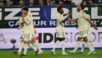 Fenerbahçe, Çaykur Rizespor karşısında farklı kazandı, kalesini tekrar gole kapattı
