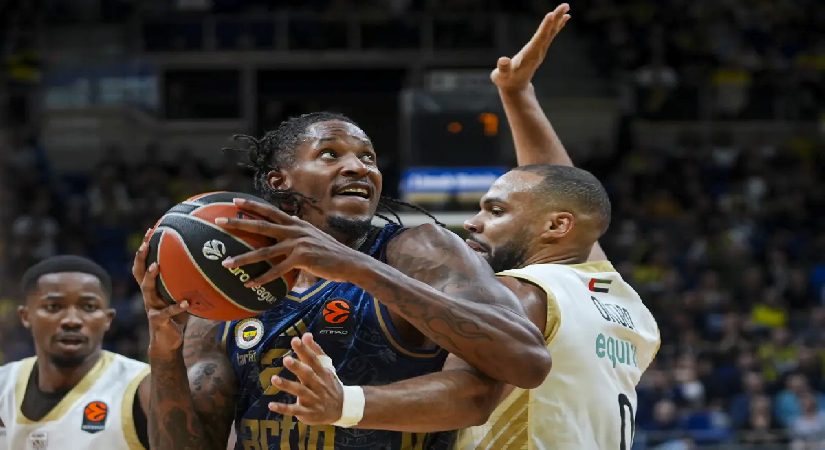 Fenerbahçe Tarfin İstanbul serisini 3’te 3 ile bitirdi. Beşiktaş, Barcelona’ya diş geçiremedi