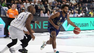 Fenerbahçe Tarfin’den 100 sayılık şov!