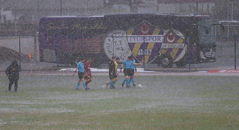 Fethiyespor-Eyüpspor maçı yarıda kaldı