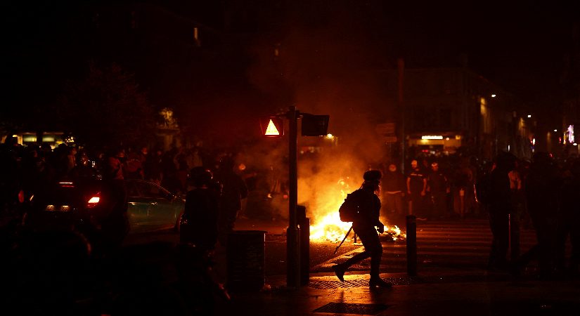 Fransa’da protestoların üçüncü dalgası başladı: Hareketlere polis müdahalesi