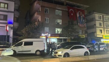 Gebe kızını ve erkek arkadaşını öldürdü