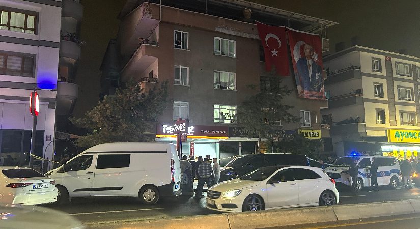 Gebe kızını ve erkek arkadaşını öldürdü