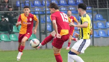 Günün birinci derbisinde Galatasaray, Fenerbahçe’yi mağlup etti!