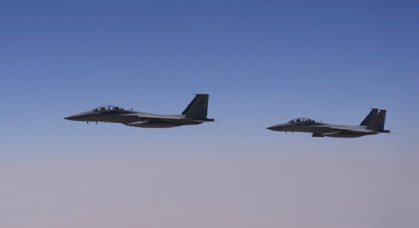 Husilere eş vakitli hava atakları: Suudi Arabistan 7 noktayı amaç aldı