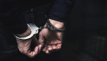 İngiltere’de ikinci üs krizi: Gözaltına alındılar