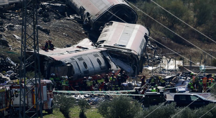 İspanya’da ikinci süratli tren faciası. 68 kişi öldü, üç gün yas başladı