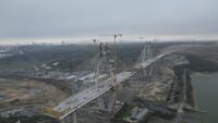 İstanbul’a 8 şeritli yeni köprü geliyor. 196 metre yüksekliğindeki kuleler yükseliyor