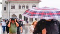 İstanbul’a yağmur ve fırtına geliyor. Sel ve su baskını uyarısı yapıldı