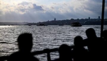 İstanbul’un gündüzü sıcak gecesi soğuk. AKOM paylaştı, 8 derece birden düşüyor