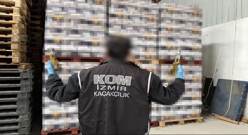 İzmir’de büyük kaçak içki operasyonu: 3 milyon 800 bin liralık kaçak içki ele geçirildi