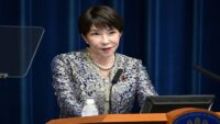 Japonya’nın bayan başbakanı konut işlerinden kaygı yandı