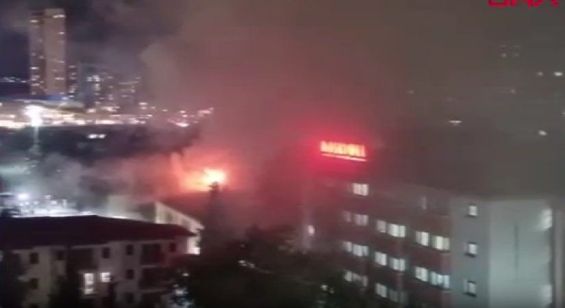 Kartal’da hastanenin çatısındaki yangın söndürüldü. İstanbul Valiliği’nden açıklama