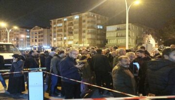 Kocaeli’de 7 katlı bina boşaltıldı. Kolonlarından ses geldi