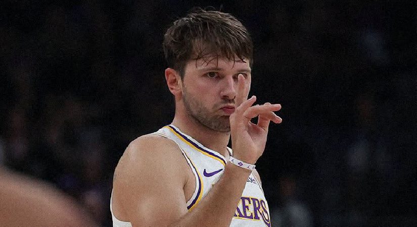 Luka Doncic’ten tarihi performans! Lakers 3’te 3 yaptı