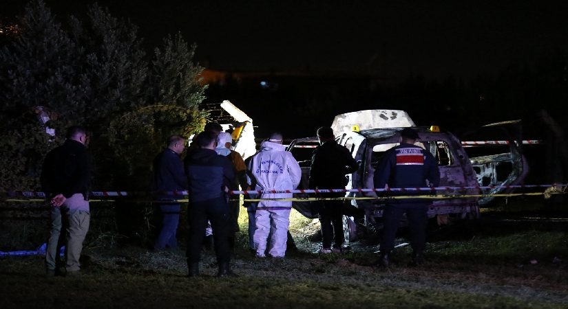 Manisa’da dehşet. Yanan araçta ceset bulundu
