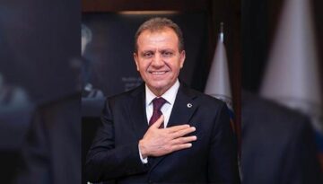 Mersin Belediye Başkanı Vahap Seçer kimdir, sebep gözaltına alındı?