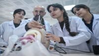 Özbek üçüzlerin İbn-i Sina’nın topraklarından Ankara’ya uzanan tıp seyahati