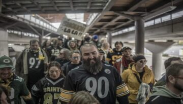 Paris’te NFL heyecanı. 80 bin sporsever Stade de France’a akın etti