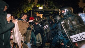 Portekiz’deki konut krizi hareketlerine polis müdahale etti. Göstericilerin kampları dağıtıldı