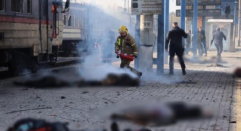 Rusya Ukrayna’da tren istasyonunu vurdu: 13 meyyit, 10 yaralı
