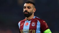 Sahanın da gelirin de hükümdarı Salah!