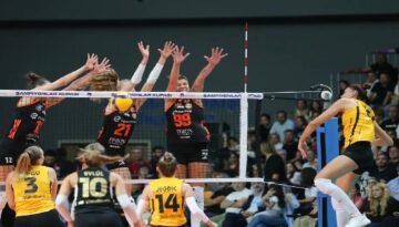 Şampiyonlar Kupası VakıfBank’ın oldu. Eczacıbaşı’nı 5 sette yenerek döneme kupa ile girdi