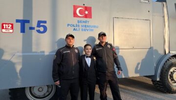 Şehit oğluna anlamlı hediye. Babasının isminin verildiği TOMA sünnet arabası oldu