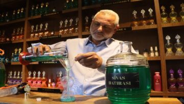 Sivas’ın kokusunu şişeye doldurdu. Kıssasını duyan kaleye gidiyor