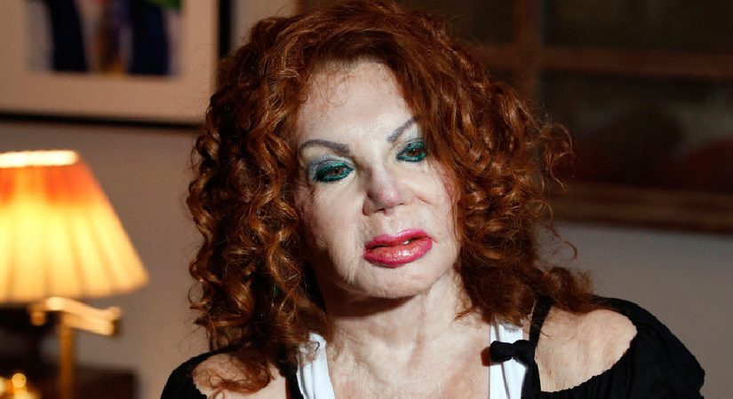 Ünlü oyuncu karısına ‘Uzun bacaklı boş kafa’ diyen annesini asla affetmedi: Hiç çocuk doğurmamalıydı… Cenazesine bile gitmedim’