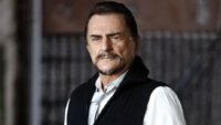 Usta sanatçı Alpay hayatını kaybetti