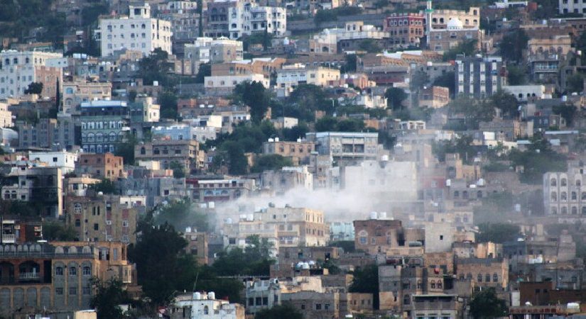 Yemen ordusu Husi mevzilerini vurdu