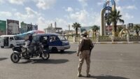 Yemen’de Husiler, Aden Milletlerarası Havalimanı’nı maksat aldı
